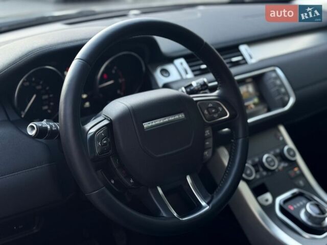 Черный Ленд Ровер Рендж Ровер Эвок, объемом двигателя 2 л и пробегом 136 тыс. км за 19499 $, фото 10 на Automoto.ua