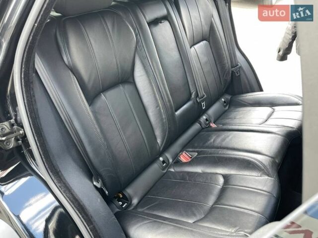 Чорний Ленд Ровер Рендж Ровер Евок, об'ємом двигуна 2 л та пробігом 153 тис. км за 19990 $, фото 10 на Automoto.ua