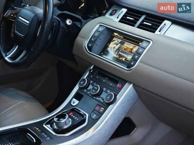 Чорний Ленд Ровер Рендж Ровер Евок, об'ємом двигуна 0 л та пробігом 257 тис. км за 15900 $, фото 41 на Automoto.ua