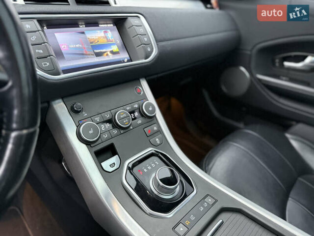 Чорний Ленд Ровер Рендж Ровер Евок, об'ємом двигуна 2 л та пробігом 120 тис. км за 25900 $, фото 24 на Automoto.ua