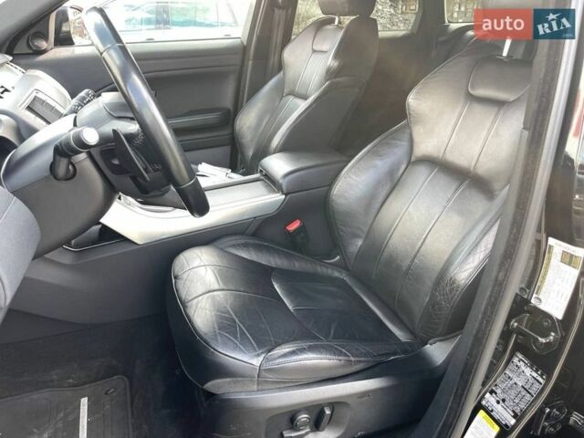 Чорний Ленд Ровер Рендж Ровер Евок, об'ємом двигуна 2 л та пробігом 153 тис. км за 19990 $, фото 14 на Automoto.ua