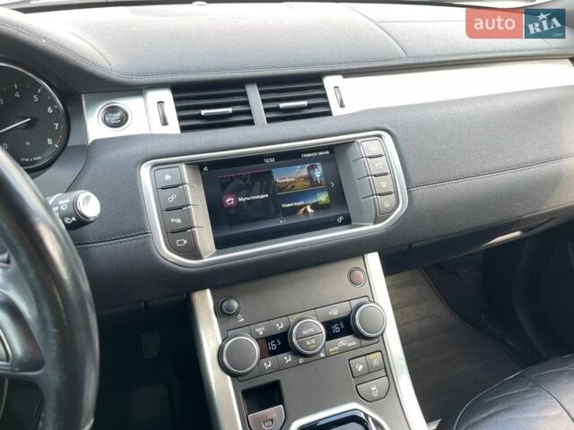 Чорний Ленд Ровер Рендж Ровер Евок, об'ємом двигуна 2 л та пробігом 153 тис. км за 19990 $, фото 16 на Automoto.ua