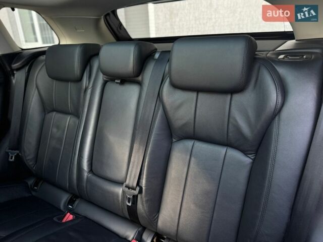 Черный Ленд Ровер Рендж Ровер Эвок, объемом двигателя 2 л и пробегом 136 тыс. км за 19499 $, фото 15 на Automoto.ua