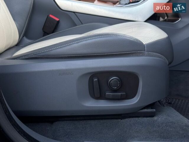 Чорний Ленд Ровер Рендж Ровер Евок, об'ємом двигуна 2 л та пробігом 130 тис. км за 14300 $, фото 41 на Automoto.ua