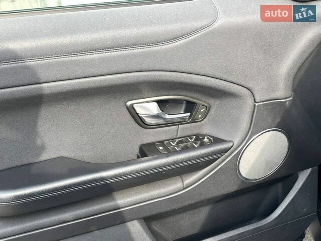 Чорний Ленд Ровер Рендж Ровер Евок, об'ємом двигуна 2 л та пробігом 153 тис. км за 19990 $, фото 15 на Automoto.ua