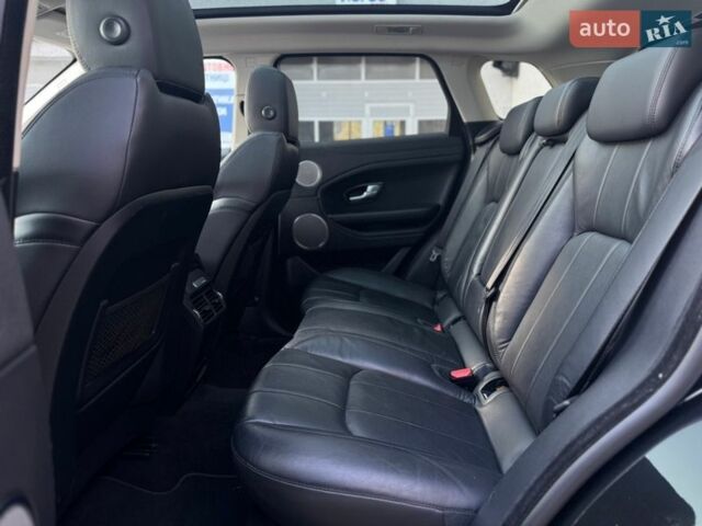 Черный Ленд Ровер Рендж Ровер Эвок, объемом двигателя 2 л и пробегом 136 тыс. км за 19499 $, фото 13 на Automoto.ua