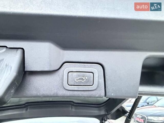 Чорний Ленд Ровер Рендж Ровер Евок, об'ємом двигуна 2 л та пробігом 120 тис. км за 12500 $, фото 14 на Automoto.ua
