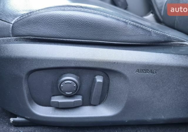 Чорний Ленд Ровер Рендж Ровер Евок, об'ємом двигуна 0 л та пробігом 116 тис. км за 17200 $, фото 22 на Automoto.ua