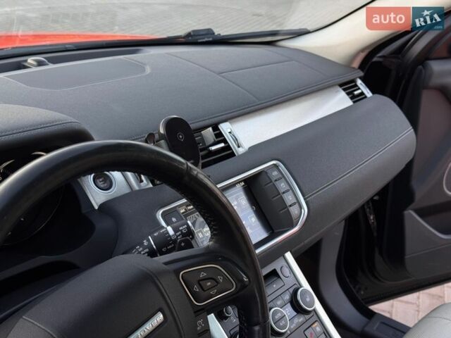 Чорний Ленд Ровер Рендж Ровер Евок, об'ємом двигуна 2 л та пробігом 130 тис. км за 14300 $, фото 25 на Automoto.ua