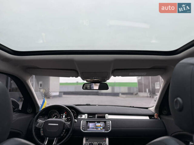Чорний Ленд Ровер Рендж Ровер Евок, об'ємом двигуна 2 л та пробігом 122 тис. км за 21900 $, фото 20 на Automoto.ua