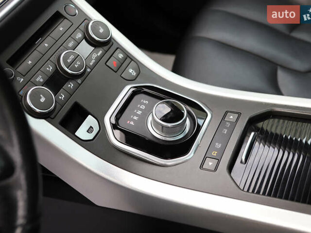 Черный Ленд Ровер Рендж Ровер Эвок, объемом двигателя 2 л и пробегом 66 тыс. км за 16899 $, фото 73 на Automoto.ua