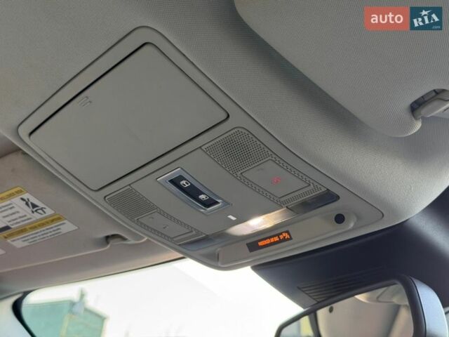 Чорний Ленд Ровер Рендж Ровер Евок, об'ємом двигуна 2 л та пробігом 130 тис. км за 14300 $, фото 48 на Automoto.ua