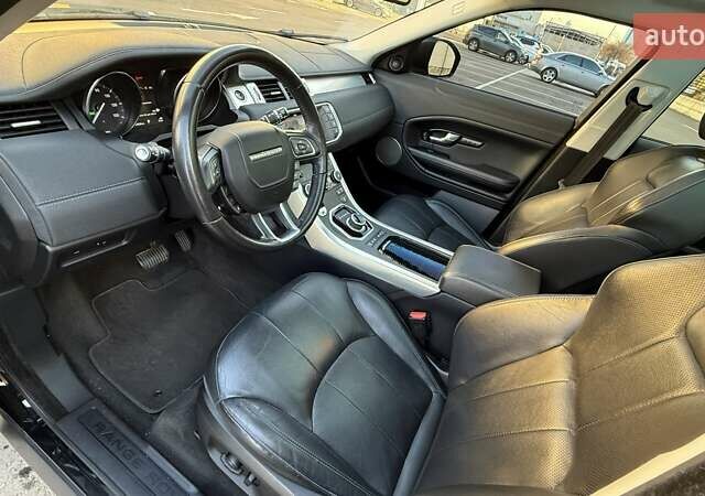 Чорний Ленд Ровер Рендж Ровер Евок, об'ємом двигуна 2 л та пробігом 153 тис. км за 17800 $, фото 3 на Automoto.ua