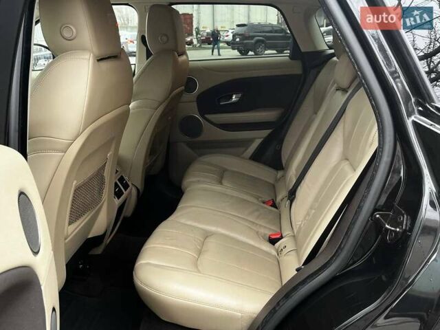 Чорний Ленд Ровер Рендж Ровер Евок, об'ємом двигуна 2 л та пробігом 127 тис. км за 18300 $, фото 16 на Automoto.ua