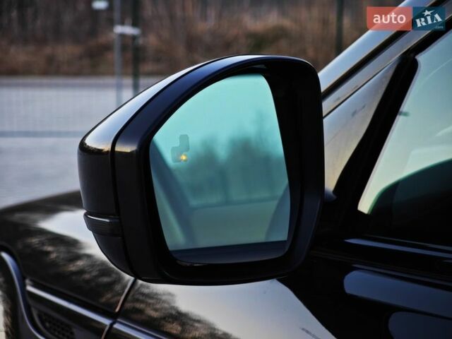 Чорний Ленд Ровер Рендж Ровер Евок, об'ємом двигуна 0 л та пробігом 257 тис. км за 15900 $, фото 16 на Automoto.ua