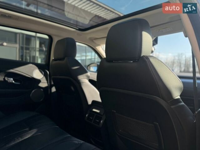 Черный Ленд Ровер Рендж Ровер Эвок, объемом двигателя 2 л и пробегом 136 тыс. км за 19499 $, фото 21 на Automoto.ua