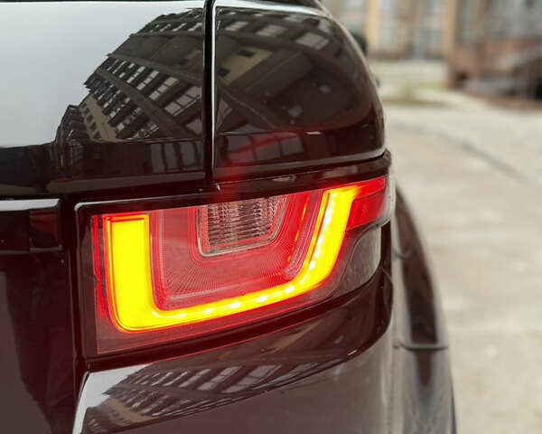 Чорний Ленд Ровер Рендж Ровер Евок, об'ємом двигуна 2 л та пробігом 169 тис. км за 20999 $, фото 15 на Automoto.ua