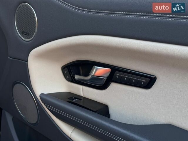 Чорний Ленд Ровер Рендж Ровер Евок, об'ємом двигуна 2 л та пробігом 130 тис. км за 14300 $, фото 40 на Automoto.ua