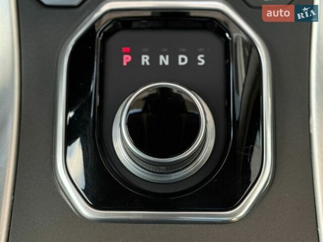 Черный Ленд Ровер Рендж Ровер Эвок, объемом двигателя 2 л и пробегом 136 тыс. км за 19499 $, фото 36 на Automoto.ua