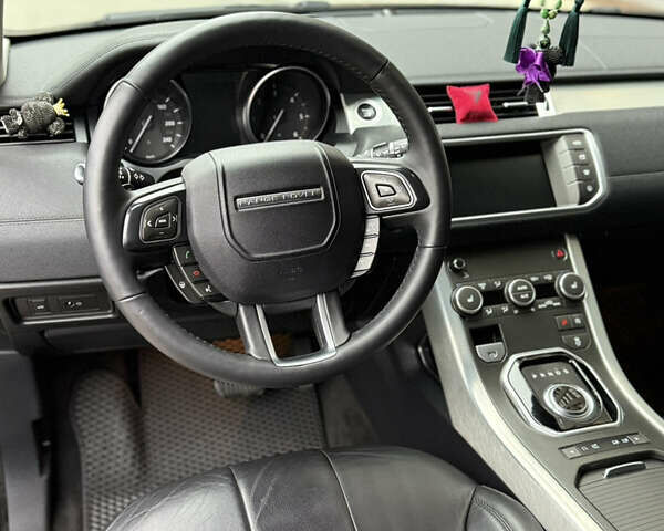 Чорний Ленд Ровер Рендж Ровер Евок, об'ємом двигуна 2 л та пробігом 169 тис. км за 20999 $, фото 13 на Automoto.ua
