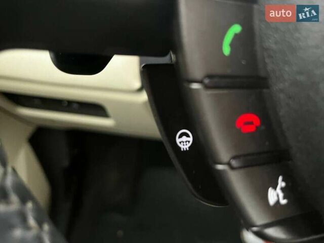 Чорний Ленд Ровер Рендж Ровер Евок, об'ємом двигуна 2 л та пробігом 127 тис. км за 18300 $, фото 32 на Automoto.ua