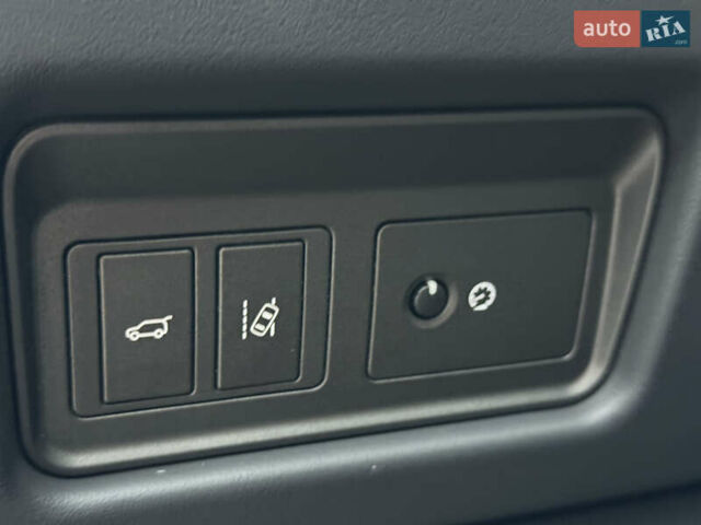 Чорний Ленд Ровер Рендж Ровер Евок, об'ємом двигуна 2 л та пробігом 122 тис. км за 21900 $, фото 16 на Automoto.ua