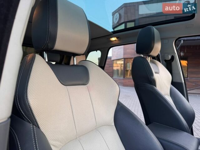 Чорний Ленд Ровер Рендж Ровер Евок, об'ємом двигуна 2 л та пробігом 130 тис. км за 14300 $, фото 44 на Automoto.ua
