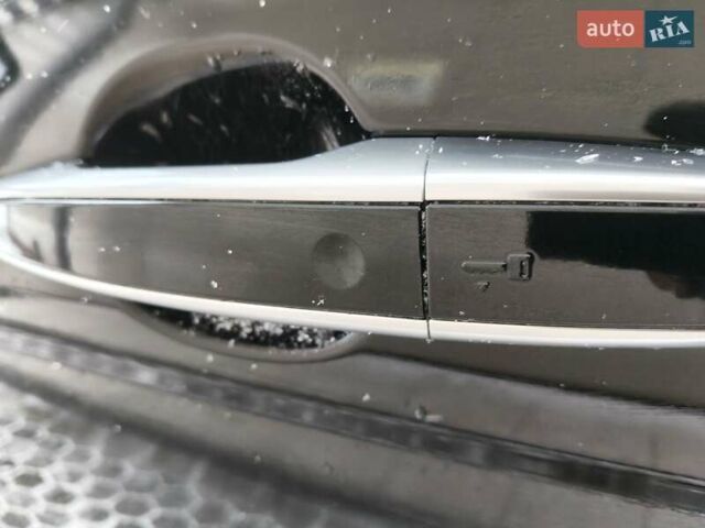 Чорний Ленд Ровер Рендж Ровер Евок, об'ємом двигуна 2 л та пробігом 80 тис. км за 18500 $, фото 8 на Automoto.ua