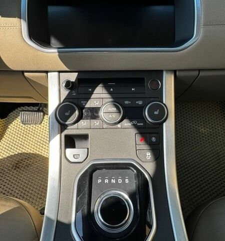 Черный Ленд Ровер Рендж Ровер Эвок, объемом двигателя 2 л и пробегом 172 тыс. км за 22900 $, фото 11 на Automoto.ua