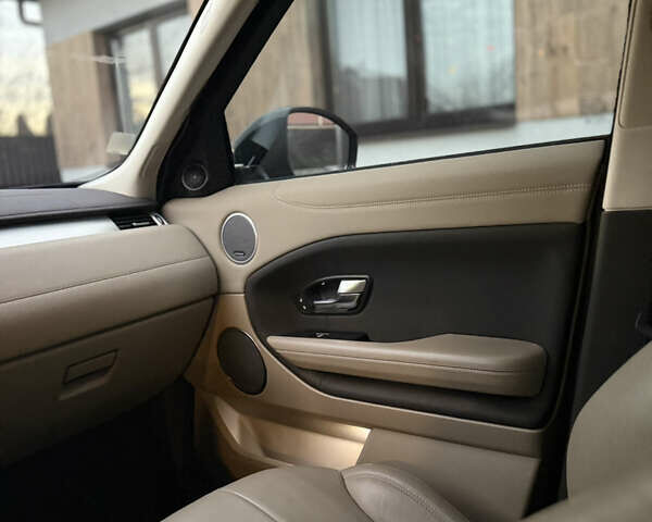 Черный Ленд Ровер Рендж Ровер Эвок, объемом двигателя 2 л и пробегом 90 тыс. км за 19600 $, фото 22 на Automoto.ua