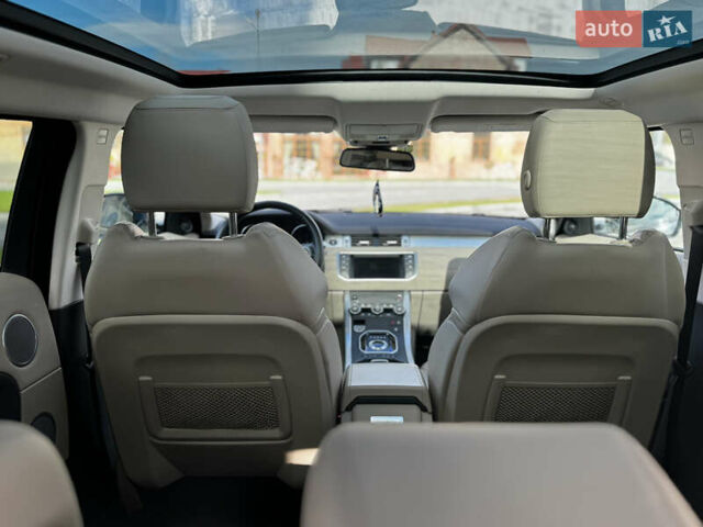 Черный Ленд Ровер Рендж Ровер Эвок, объемом двигателя 2 л и пробегом 211 тыс. км за 21300 $, фото 9 на Automoto.ua