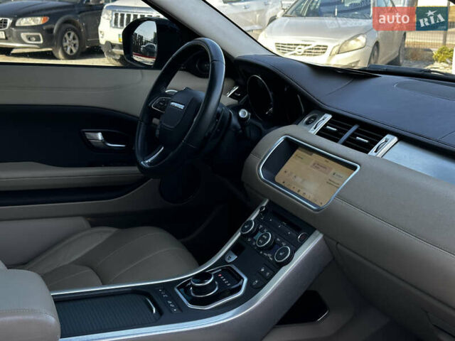 Чорний Ленд Ровер Рендж Ровер Евок, об'ємом двигуна 2 л та пробігом 98 тис. км за 20900 $, фото 21 на Automoto.ua