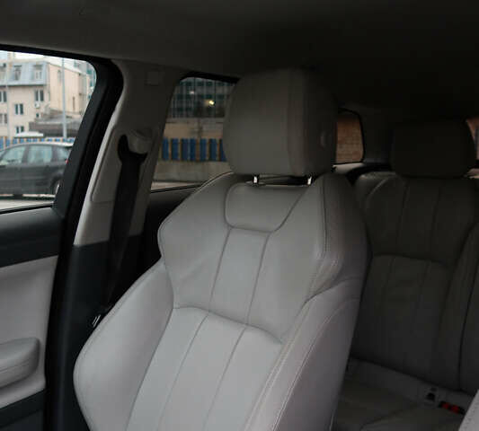 Чорний Ленд Ровер Рендж Ровер Евок, об'ємом двигуна 2 л та пробігом 65 тис. км за 21000 $, фото 11 на Automoto.ua