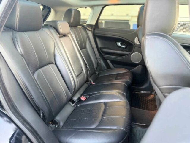 Чорний Ленд Ровер Рендж Ровер Евок, об'ємом двигуна 2 л та пробігом 64 тис. км за 20000 $, фото 13 на Automoto.ua