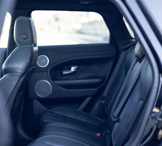 Черный Ленд Ровер Рендж Ровер Эвок, объемом двигателя 2 л и пробегом 152 тыс. км за 18300 $, фото 9 на Automoto.ua