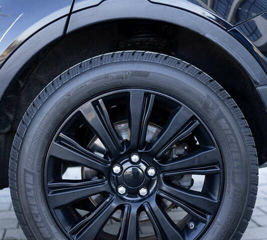 Черный Ленд Ровер Рендж Ровер Эвок, объемом двигателя 2 л и пробегом 152 тыс. км за 18300 $, фото 17 на Automoto.ua