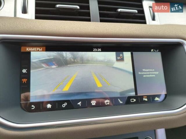 Чорний Ленд Ровер Рендж Ровер Евок, об'ємом двигуна 2 л та пробігом 93 тис. км за 21900 $, фото 29 на Automoto.ua