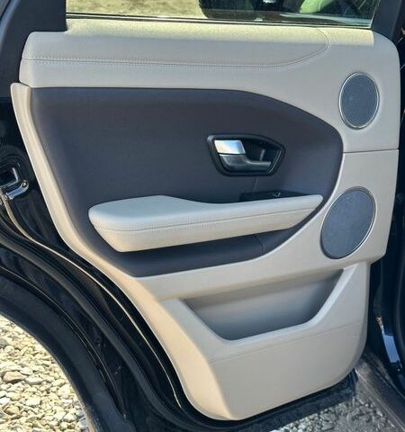 Черный Ленд Ровер Рендж Ровер Эвок, объемом двигателя 2 л и пробегом 110 тыс. км за 21800 $, фото 39 на Automoto.ua