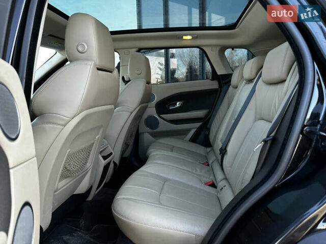 Чорний Ленд Ровер Рендж Ровер Евок, об'ємом двигуна 2 л та пробігом 98 тис. км за 20900 $, фото 17 на Automoto.ua