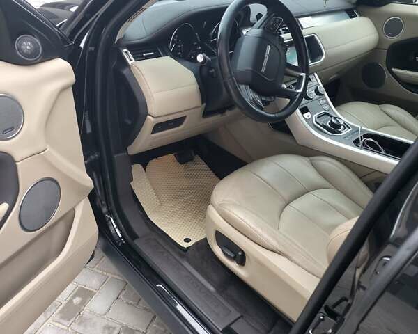 Черный Ленд Ровер Рендж Ровер Эвок, объемом двигателя 2 л и пробегом 171 тыс. км за 23000 $, фото 5 на Automoto.ua