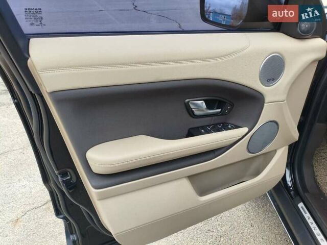 Чорний Ленд Ровер Рендж Ровер Евок, об'ємом двигуна 2 л та пробігом 93 тис. км за 21900 $, фото 1 на Automoto.ua