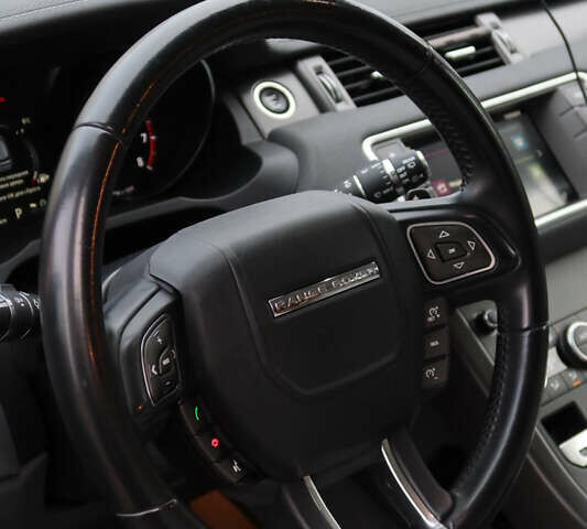 Чорний Ленд Ровер Рендж Ровер Евок, об'ємом двигуна 2 л та пробігом 65 тис. км за 21000 $, фото 8 на Automoto.ua