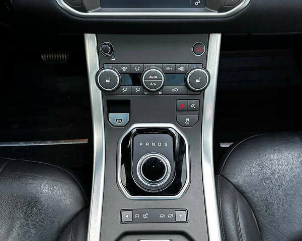 Ленд Ровер Рендж Ровер Эвок 2017 в Киеве на Automoto.ua Черный Ленд Ровер Рендж Ровер Эвок, объемом двигателя 2 л и пробегом 75 тыс. км за 22700 $, фото 24 на Automoto.ua