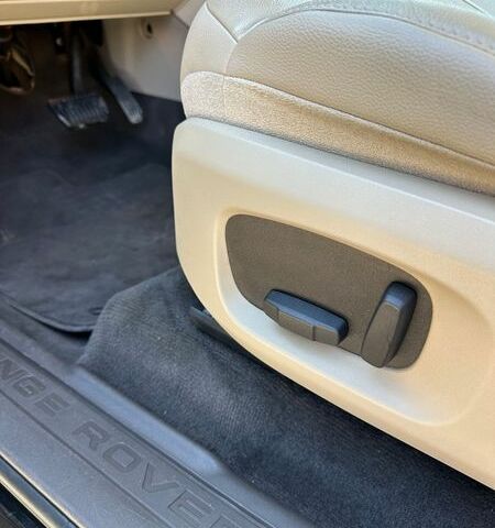 Черный Ленд Ровер Рендж Ровер Эвок, объемом двигателя 2 л и пробегом 110 тыс. км за 21800 $, фото 27 на Automoto.ua