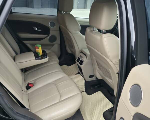 Черный Ленд Ровер Рендж Ровер Эвок, объемом двигателя 2 л и пробегом 171 тыс. км за 23000 $, фото 3 на Automoto.ua