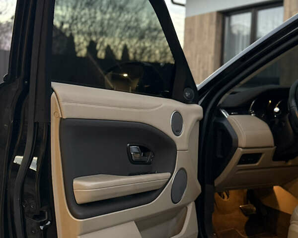 Черный Ленд Ровер Рендж Ровер Эвок, объемом двигателя 2 л и пробегом 90 тыс. км за 19600 $, фото 16 на Automoto.ua