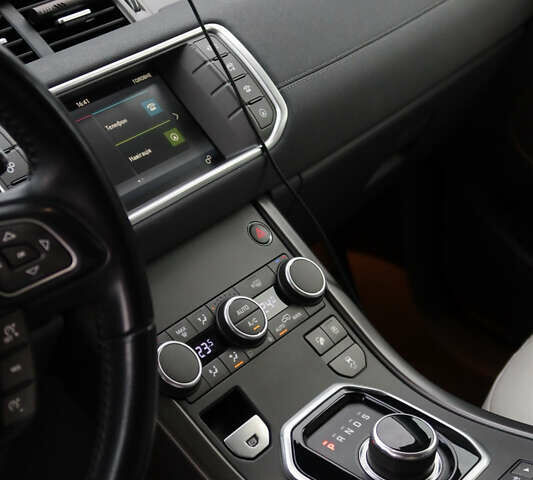 Чорний Ленд Ровер Рендж Ровер Евок, об'ємом двигуна 2 л та пробігом 65 тис. км за 21000 $, фото 15 на Automoto.ua