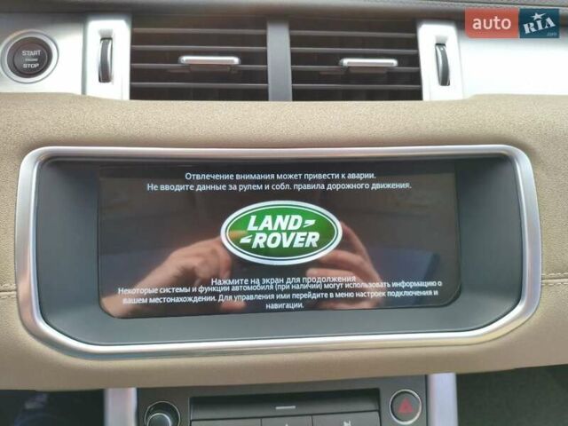Чорний Ленд Ровер Рендж Ровер Евок, об'ємом двигуна 2 л та пробігом 93 тис. км за 21900 $, фото 31 на Automoto.ua