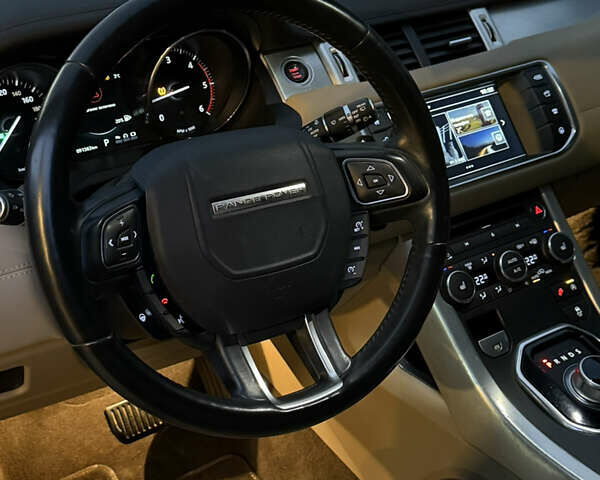 Черный Ленд Ровер Рендж Ровер Эвок, объемом двигателя 2 л и пробегом 90 тыс. км за 19600 $, фото 33 на Automoto.ua