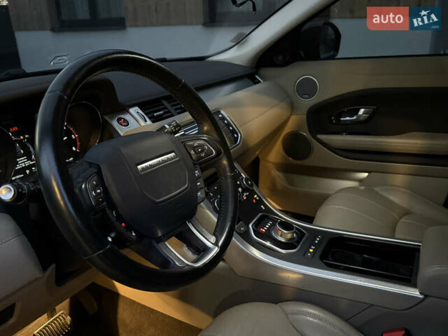 Черный Ленд Ровер Рендж Ровер Эвок, объемом двигателя 2 л и пробегом 90 тыс. км за 19600 $, фото 32 на Automoto.ua